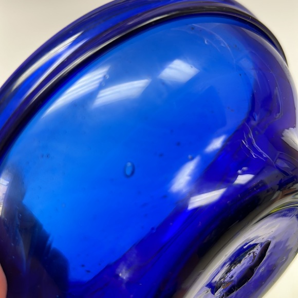 Hand blown in Mexico pair of cobalt blue glass bowls - Picture 8 of 8